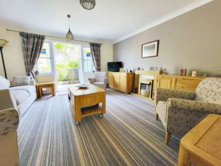 Queens Court, Colyton, Devon, Image 2