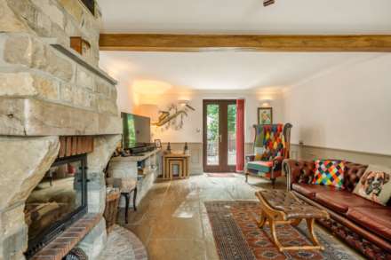 Weycroft, Axminster, Devon, Image 11