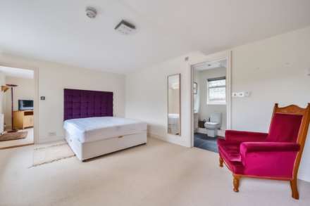 Beavor Lane, Axminster, Devon, Image 17