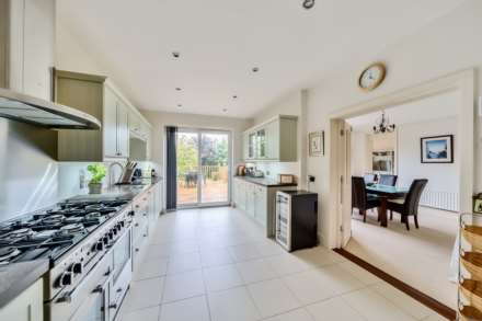 Beavor Lane, Axminster, Devon, Image 9