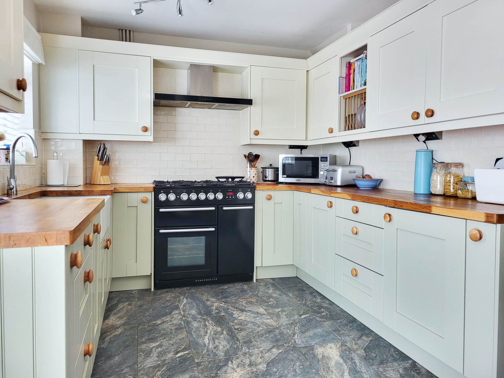 Newbery Close, Colyton, Devon, Image 2