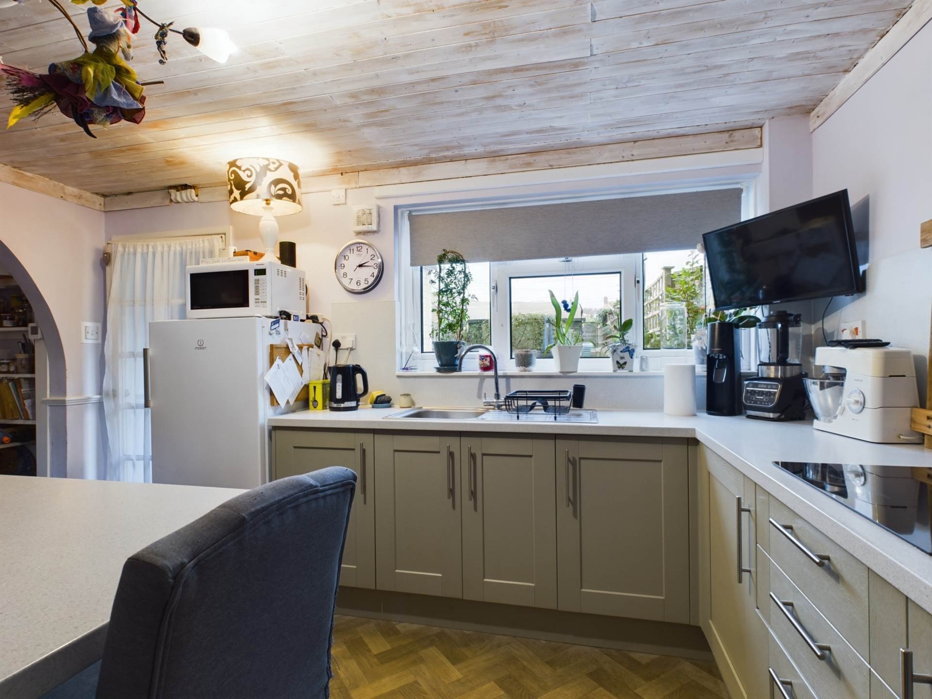 Ellesdon, Charmouth, Dorset, Image 4