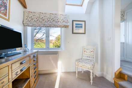 Broadway Cottages, Axminster, Image 13