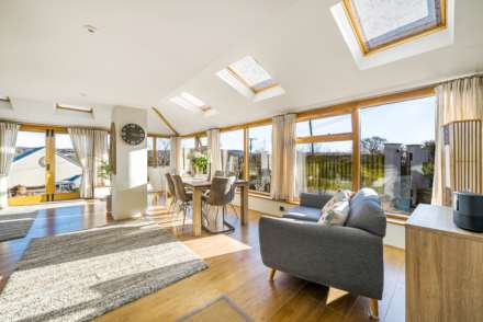 Broadway Cottages, Axminster, Image 5