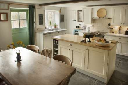 Hollowells, Cricket St Thomas, Image 4