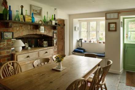 Hollowells, Cricket St Thomas, Image 6
