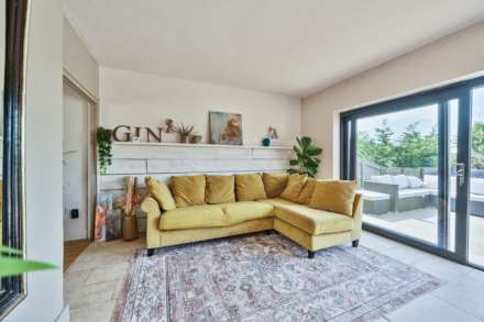 Crewkerne Road, Axminster. Devon, Image 10