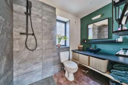 Crewkerne Road, Axminster. Devon, Image 16