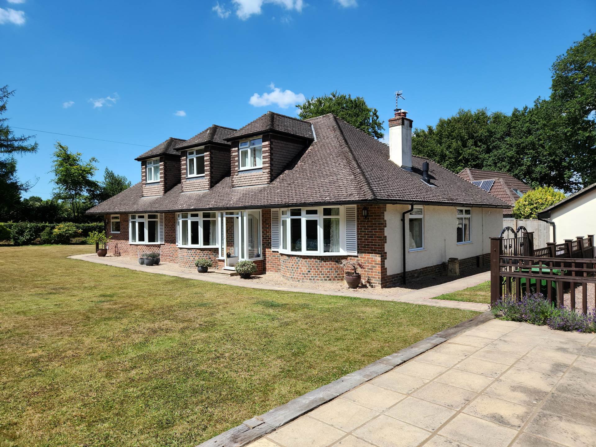 Woodside Close, Raymond's Hill. Devon, Image 29