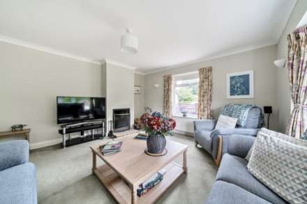 Woodside Close, Raymond's Hill. Devon, Image 3