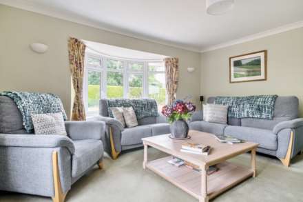 Woodside Close, Raymond's Hill. Devon, Image 4