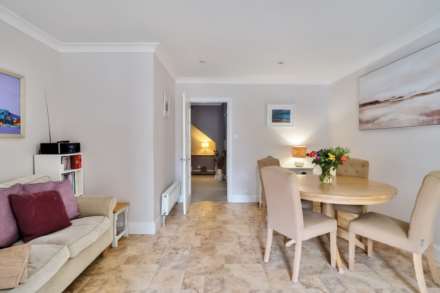 Woodside Close, Raymond's Hill. Devon, Image 7