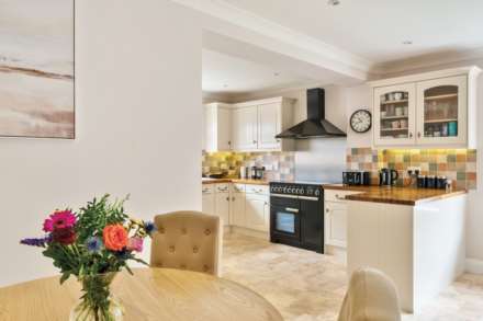 Woodside Close, Raymond's Hill. Devon, Image 8
