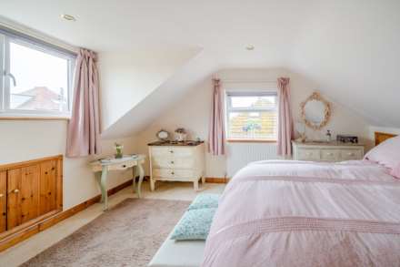 Meadow Road, Seaton. Devon, Image 11