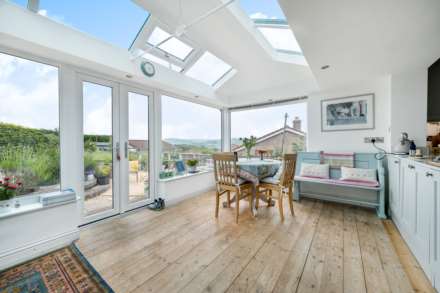Oaklands Close, Seaton, Devon, Image 9