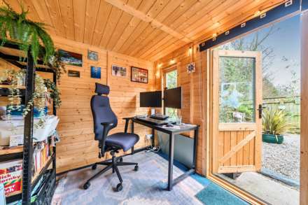 Saxon Meadow, Colyton.Devon, Image 21