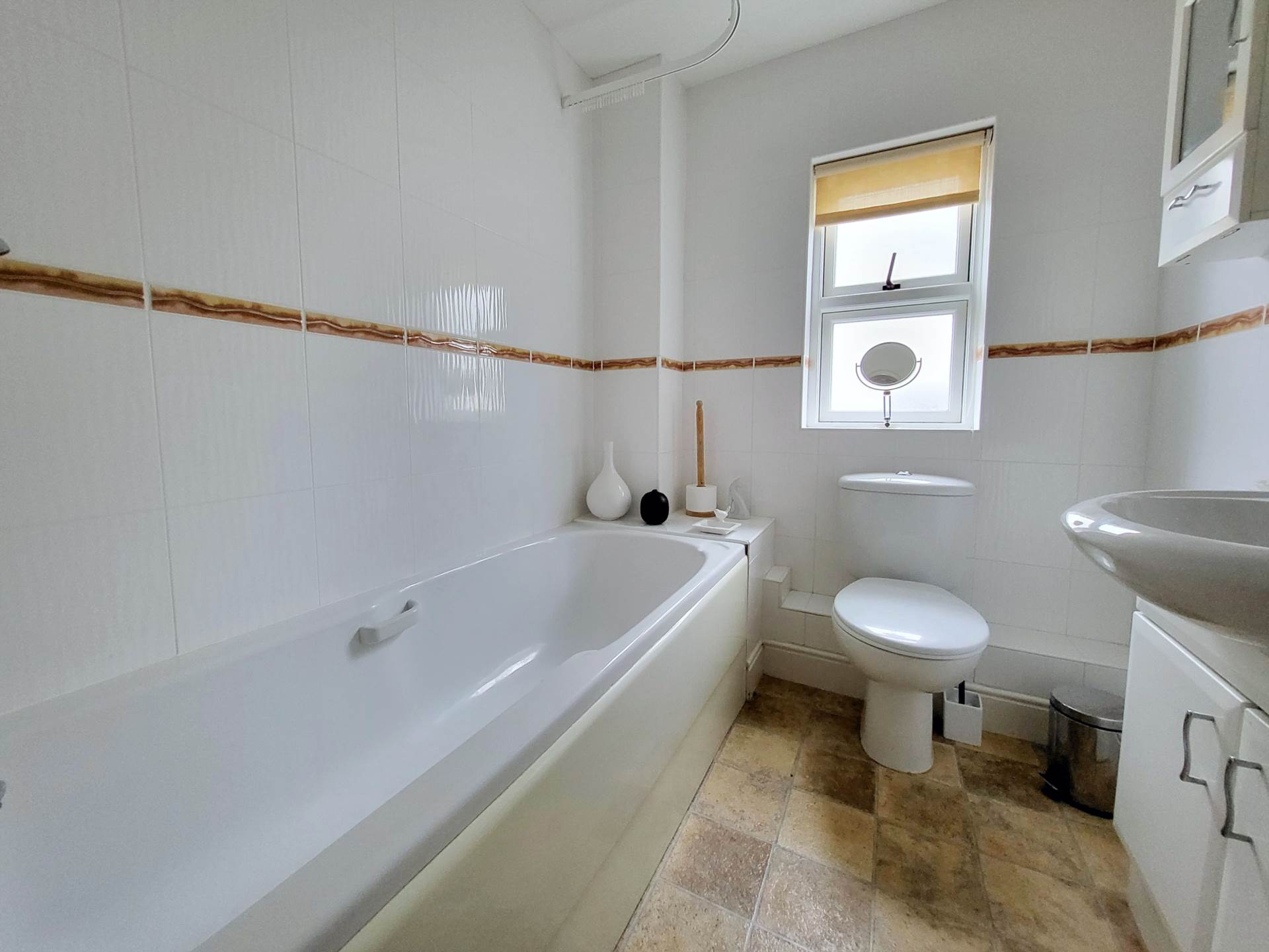 Queens Court, Colyton, Devon, Image 8