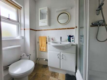 Queens Court, Colyton, Devon, Image 11