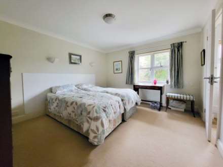 Queens Court, Colyton, Devon, Image 9