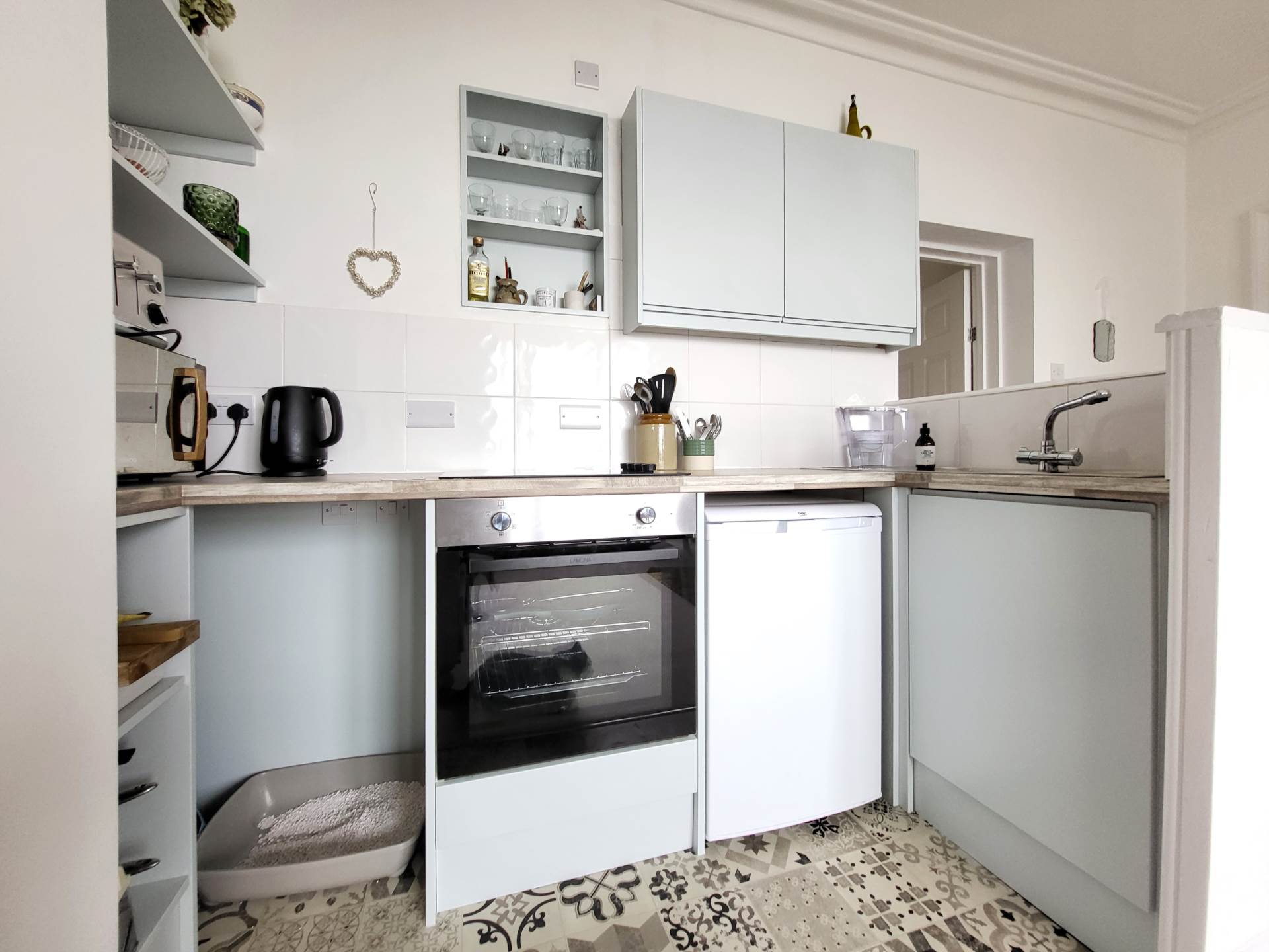 Westcliffe Terrace, Seaton, Devon, Image 7