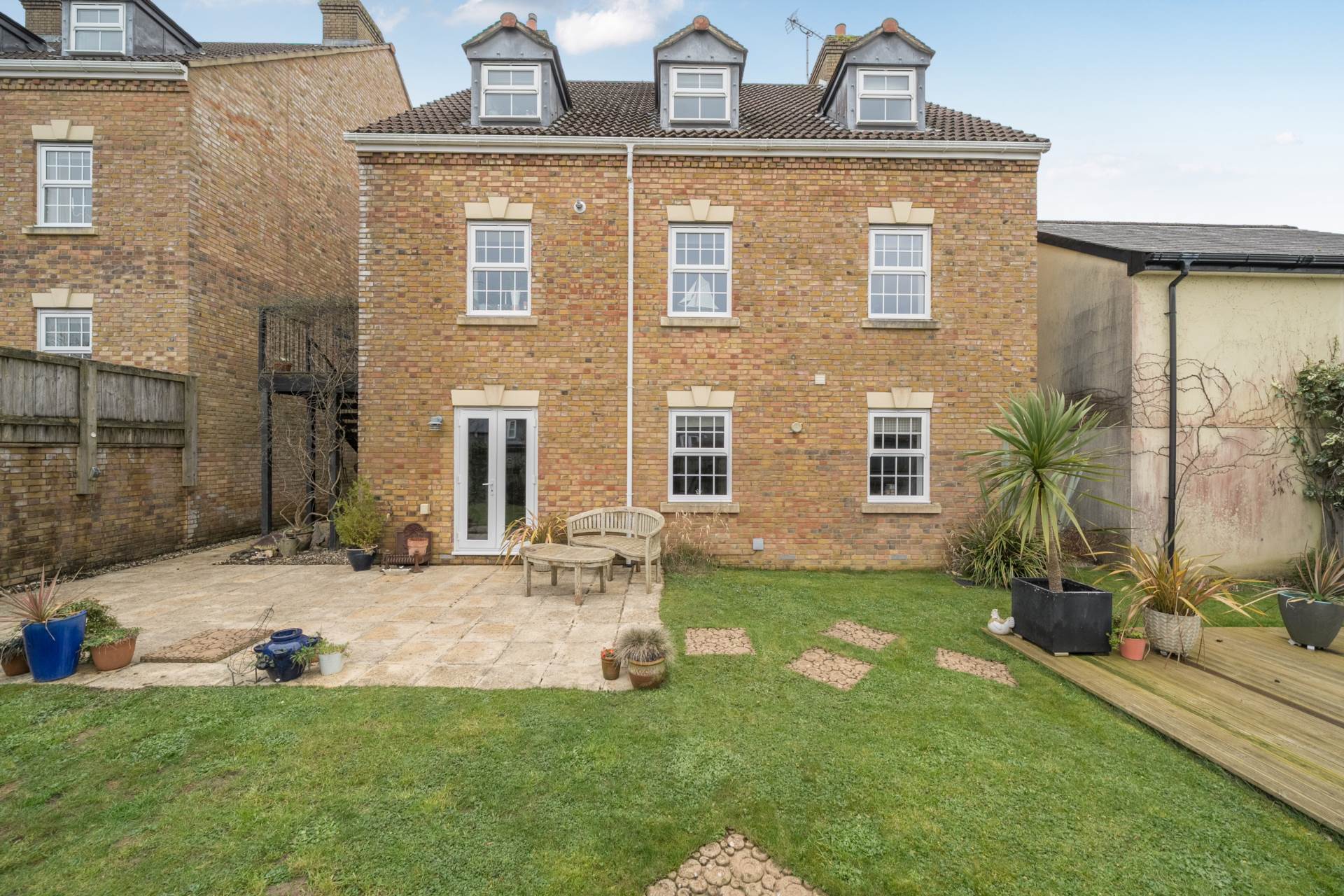 Woodroffe Meadow, Lyme Regis, Dorset, Image 2