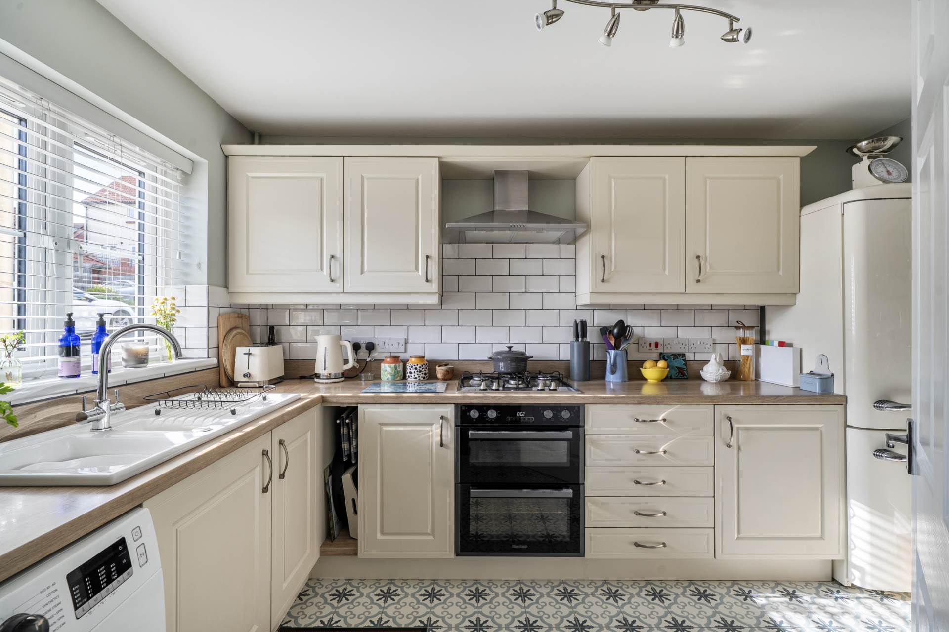 Dukes Way, Axminster, Devon, Image 9