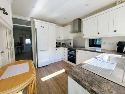 Newbery  Close, Colyton, Devon, Image 11