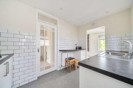 Chestnut Close, Seaton,Devon, Image 10