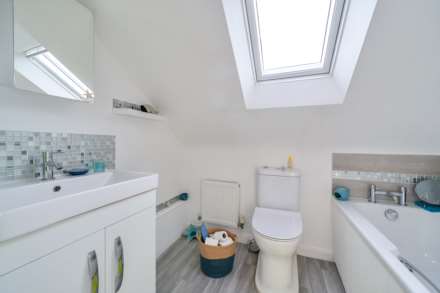 Greenclose Court, Colyton, Devon, Image 17