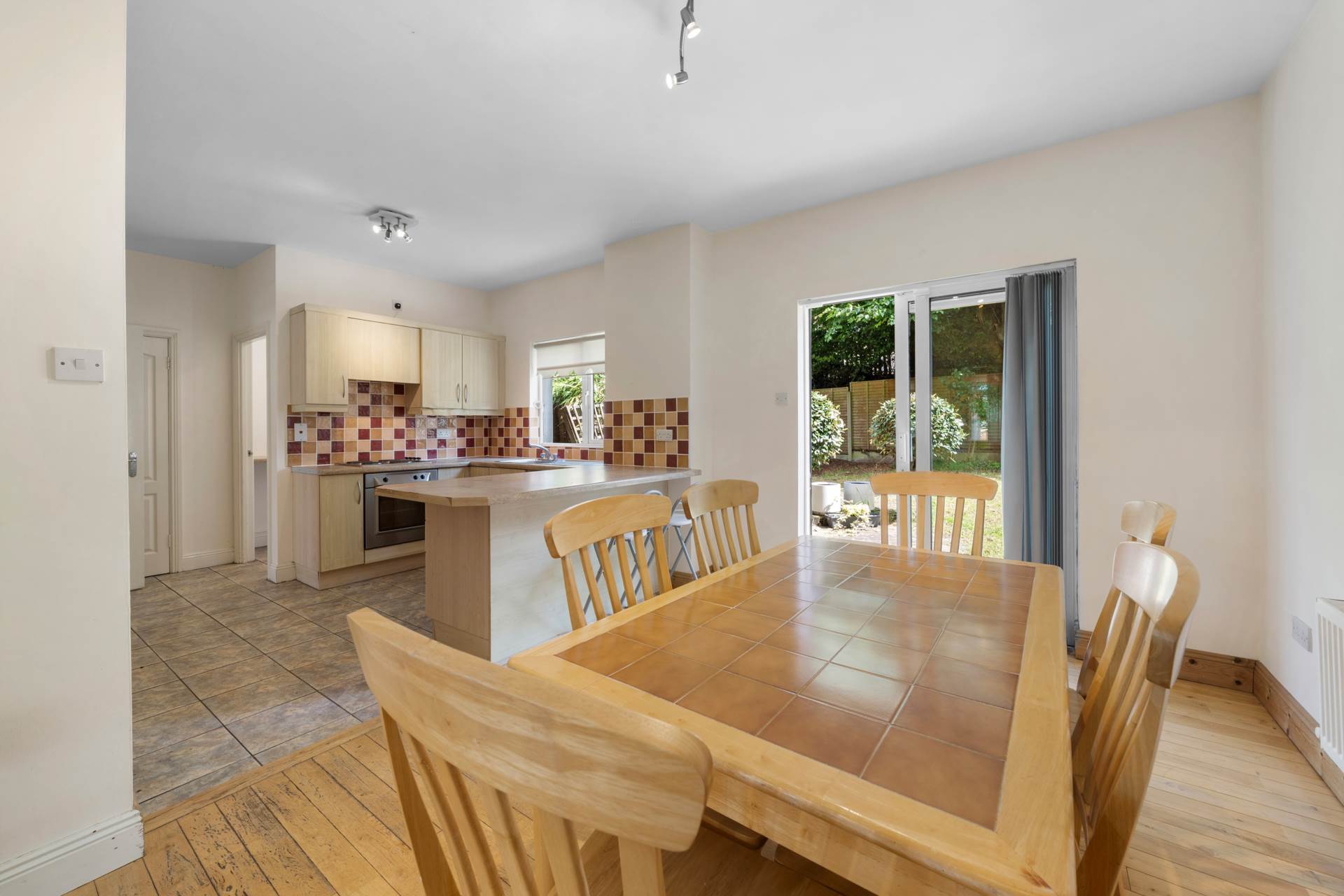 28 Newborough, Gorey, Co Wexford, Y25 EP60