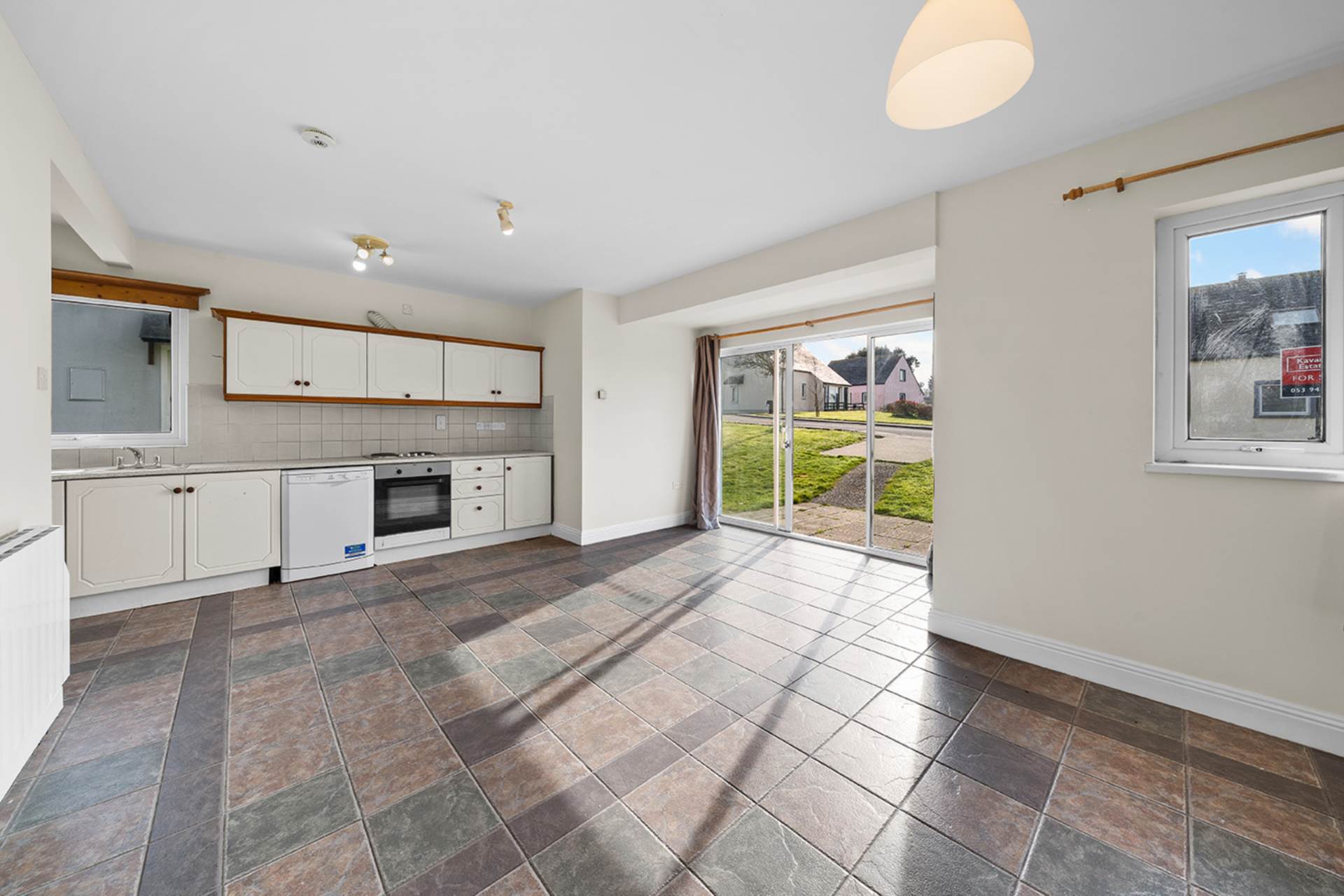 11 Seamount Village, Riverchapel, Gorey, Co. Wexford 11 Seamount Village, Riverchapel, Gorey, Co. Wexford