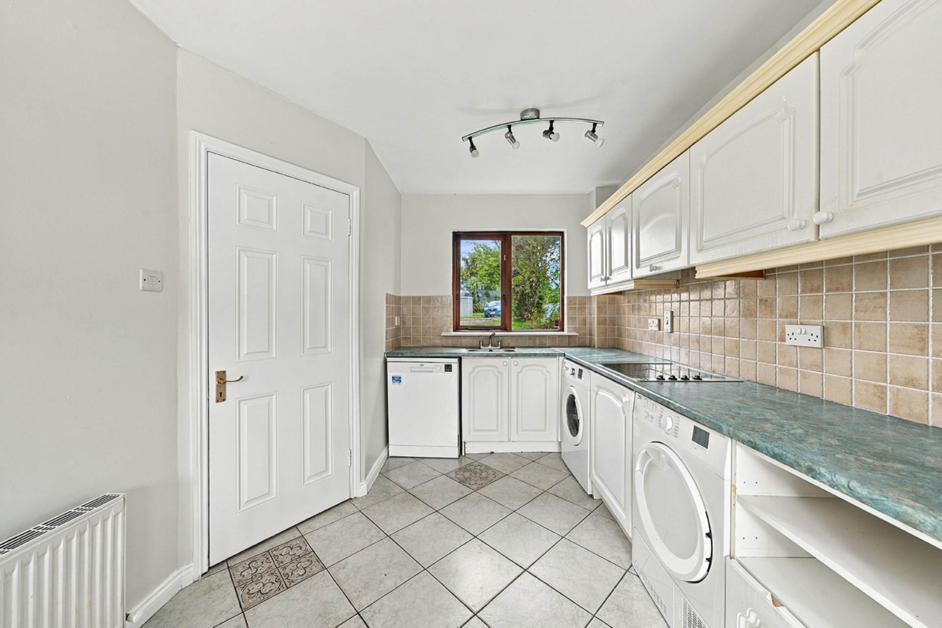 27 Beachside Avenue, Riverchapel, Gorey, Co Wexford, Y25 NR25
