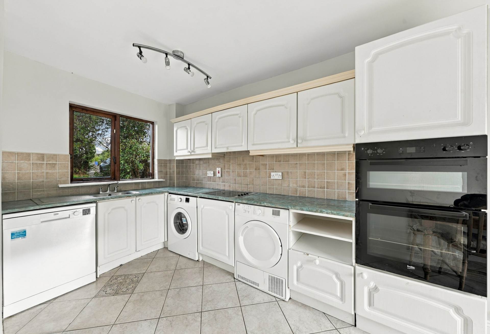 27 Beachside Avenue, Riverchapel, Gorey, Co Wexford, Y25 NR25