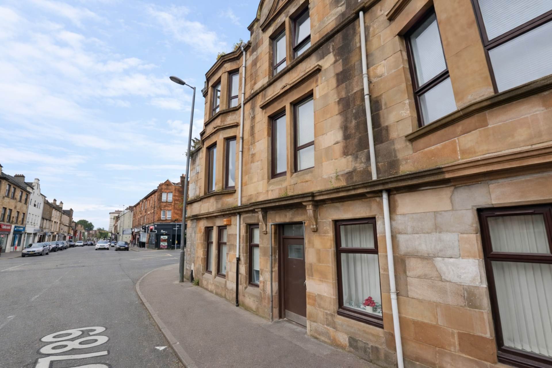 77 High Street, Johnstone, Image 1