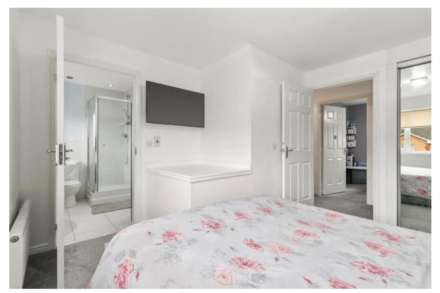 34 Woodfoot Quadrant Darnley Glasgow G53 7PJ, Image 6