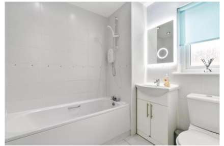 34 Woodfoot Quadrant Darnley Glasgow G53 7PJ, Image 7