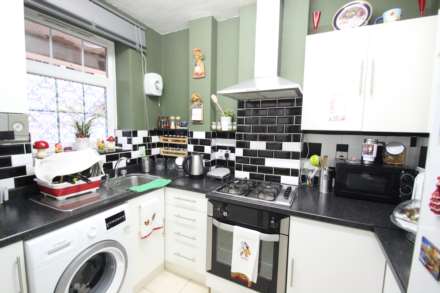 Loughborough Estate, Loughborough Rd, London, Image 6