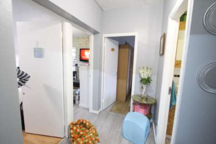 Loughborough Estate, Loughborough Rd, London, Image 8