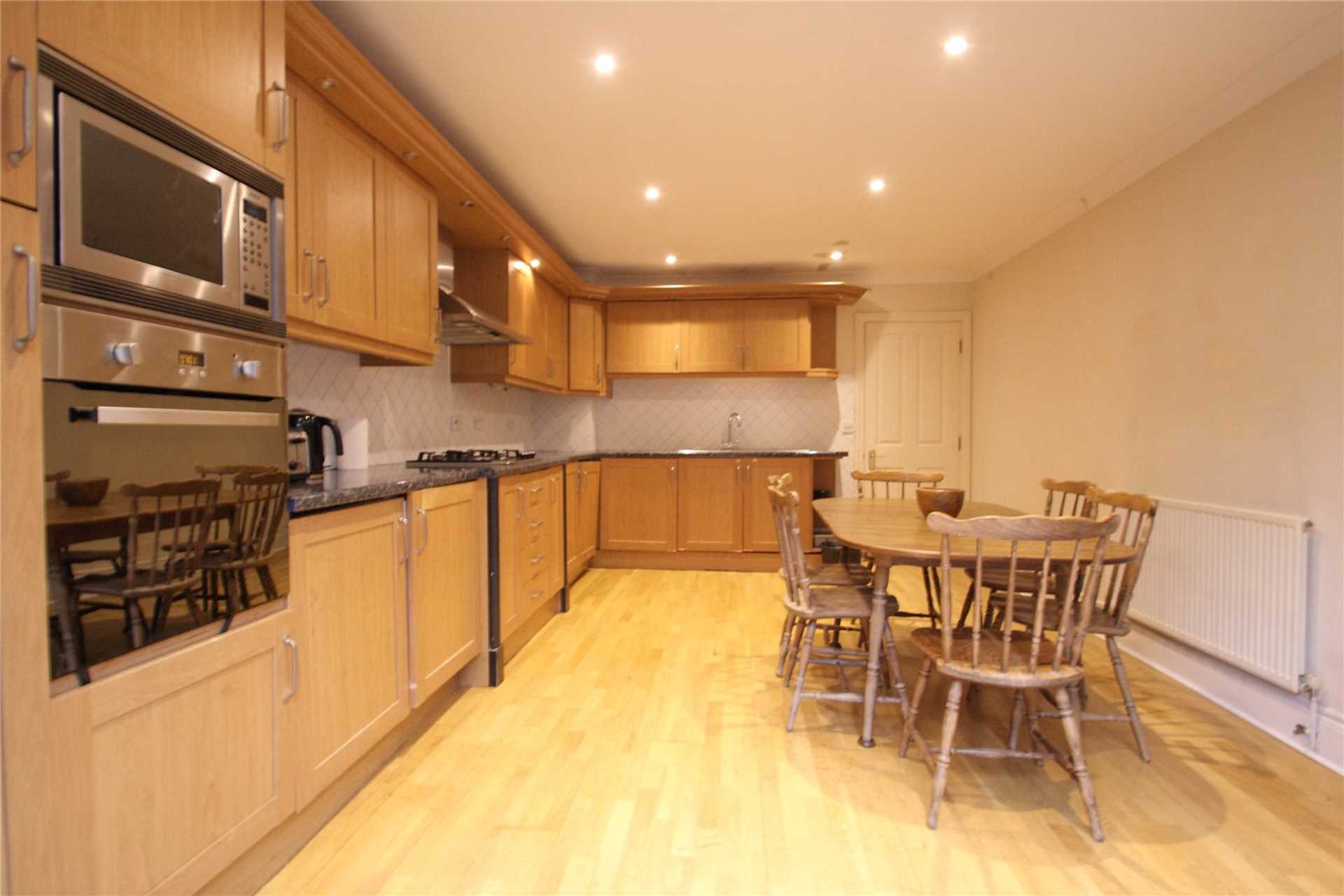 Liverpool Grove, London, Image 3