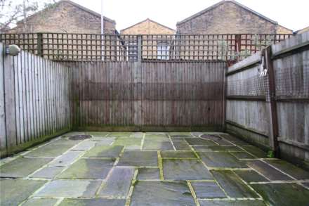 Liverpool Grove, London, Image 14