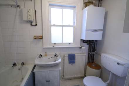 Dalyell Road, London, Image 8