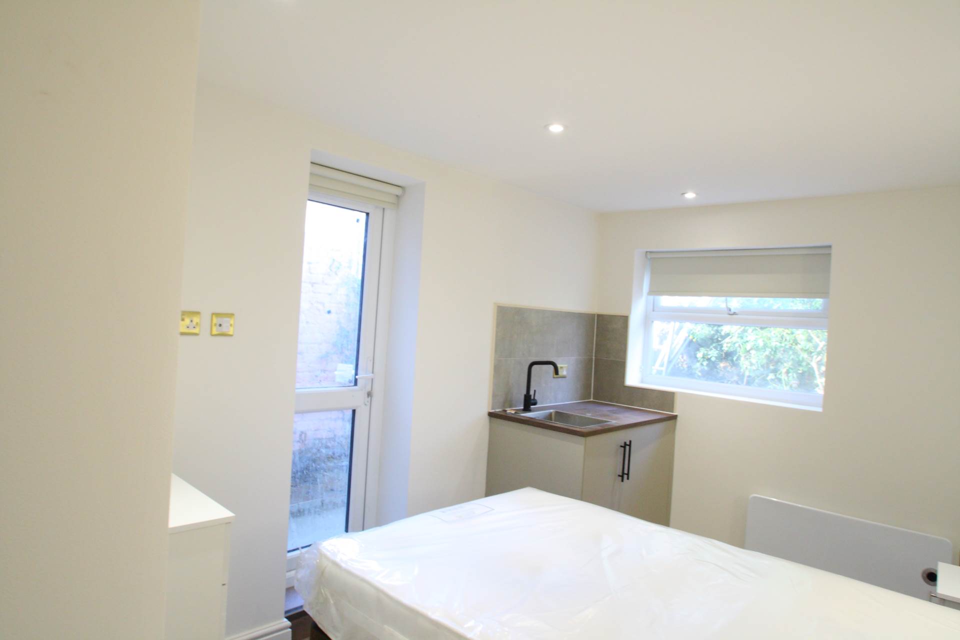 Fenham Road, London, Image 4