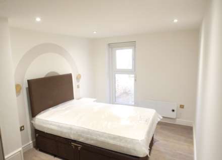 Fenham Road, London, Image 1