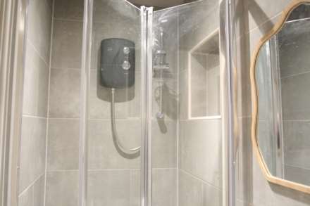 Fenham Road, London, Image 6