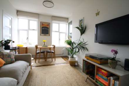 Brixton Hill, London, Image 4