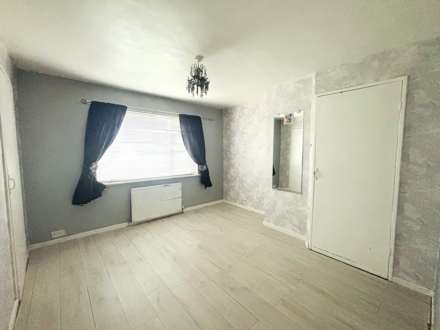Westhead Close, Northwood, Image 8