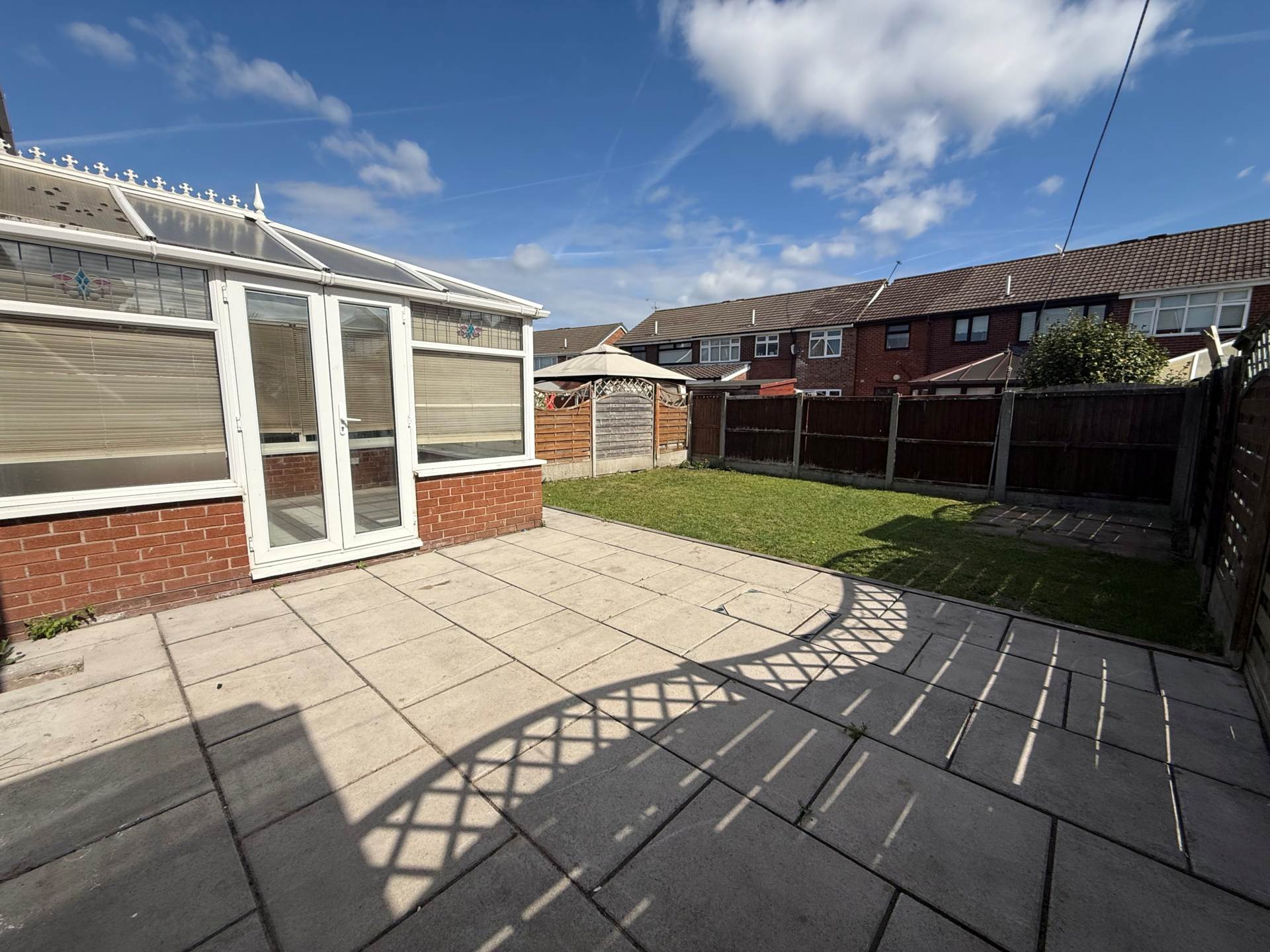 Dee Close, Kirkby, Image 17