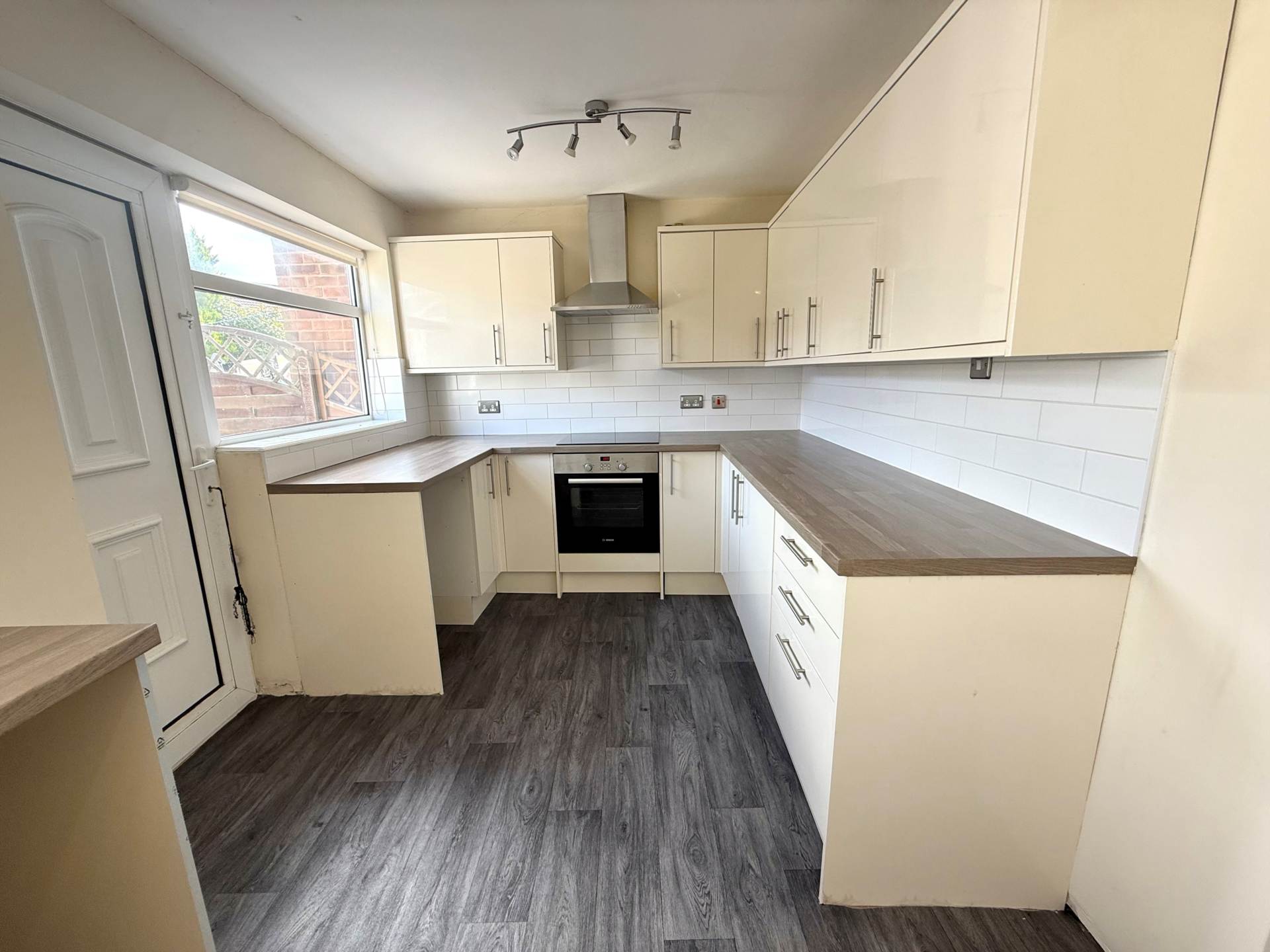 Dee Close, Kirkby, Image 8