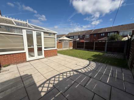 Dee Close, Kirkby, Image 17