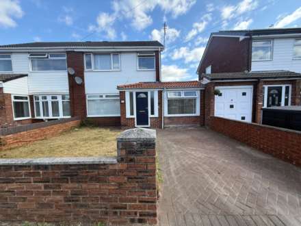 Dee Close, Kirkby, Image 18